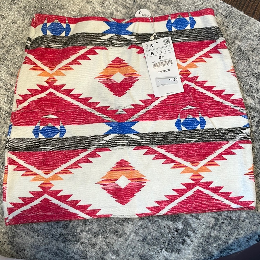 NWT Zara Aztec Skirt - size small